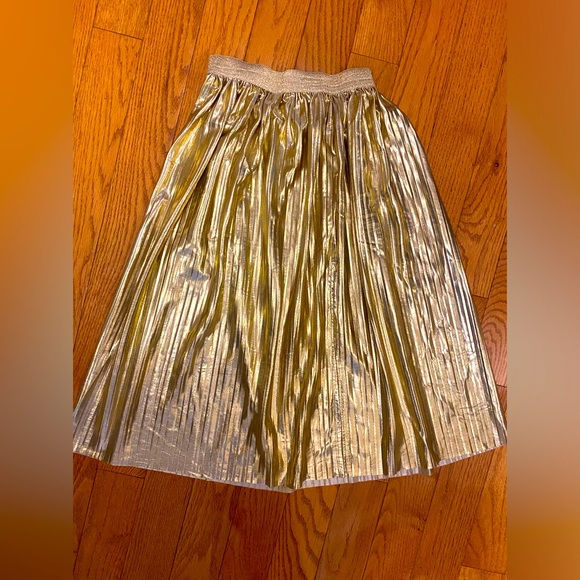 Gold pleated skirt - Picture 1 of 8